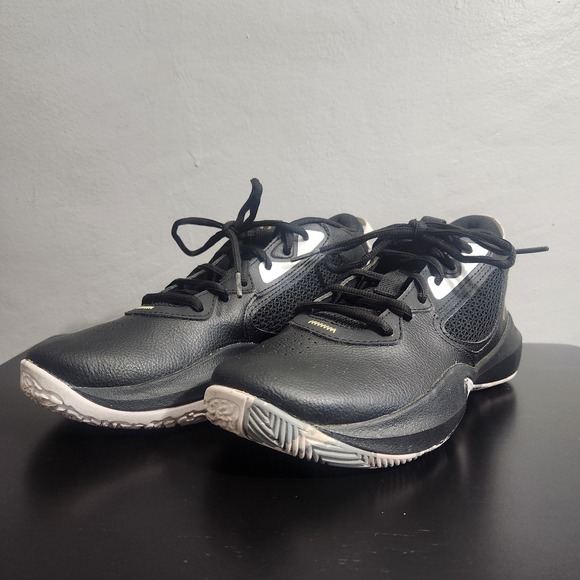 Under Armour Unisex‎ Lockdown 6.5Y 302561 Black Basketball Shoes Sneakers - Picture 4 of 8